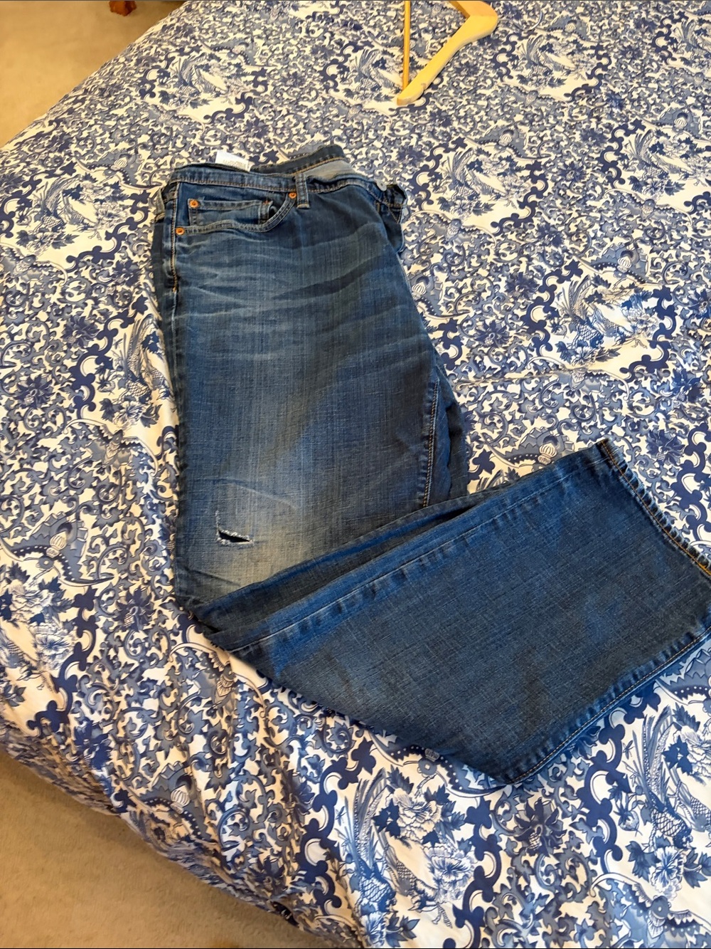Levi's Men's Dark Blue Straight Jeans with Light Distress